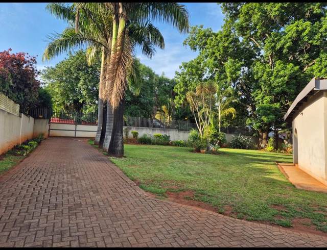 4 BEDROOM HOUSE FOR SALE IN AQUAPARK